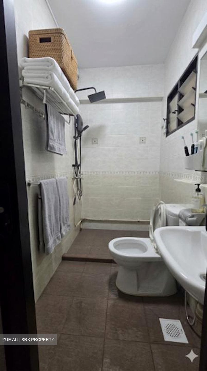 Blk 658 Woodlands Ring Road (Woodlands), HDB Executive #538087281